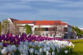  Strandhotel Alte Donau  Вена